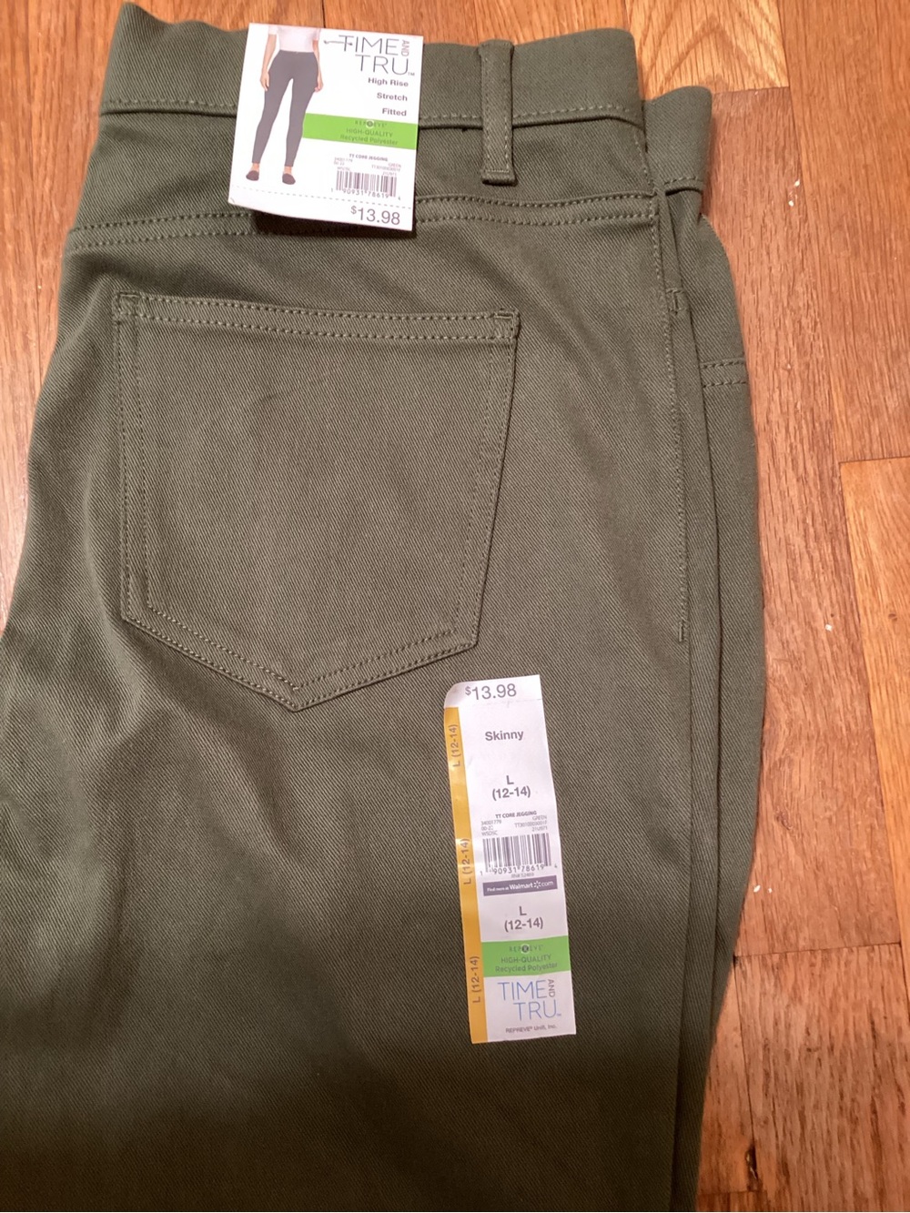 Time and Tru NWT High Rise Stretch Fitted Soft Olive Jegging W L